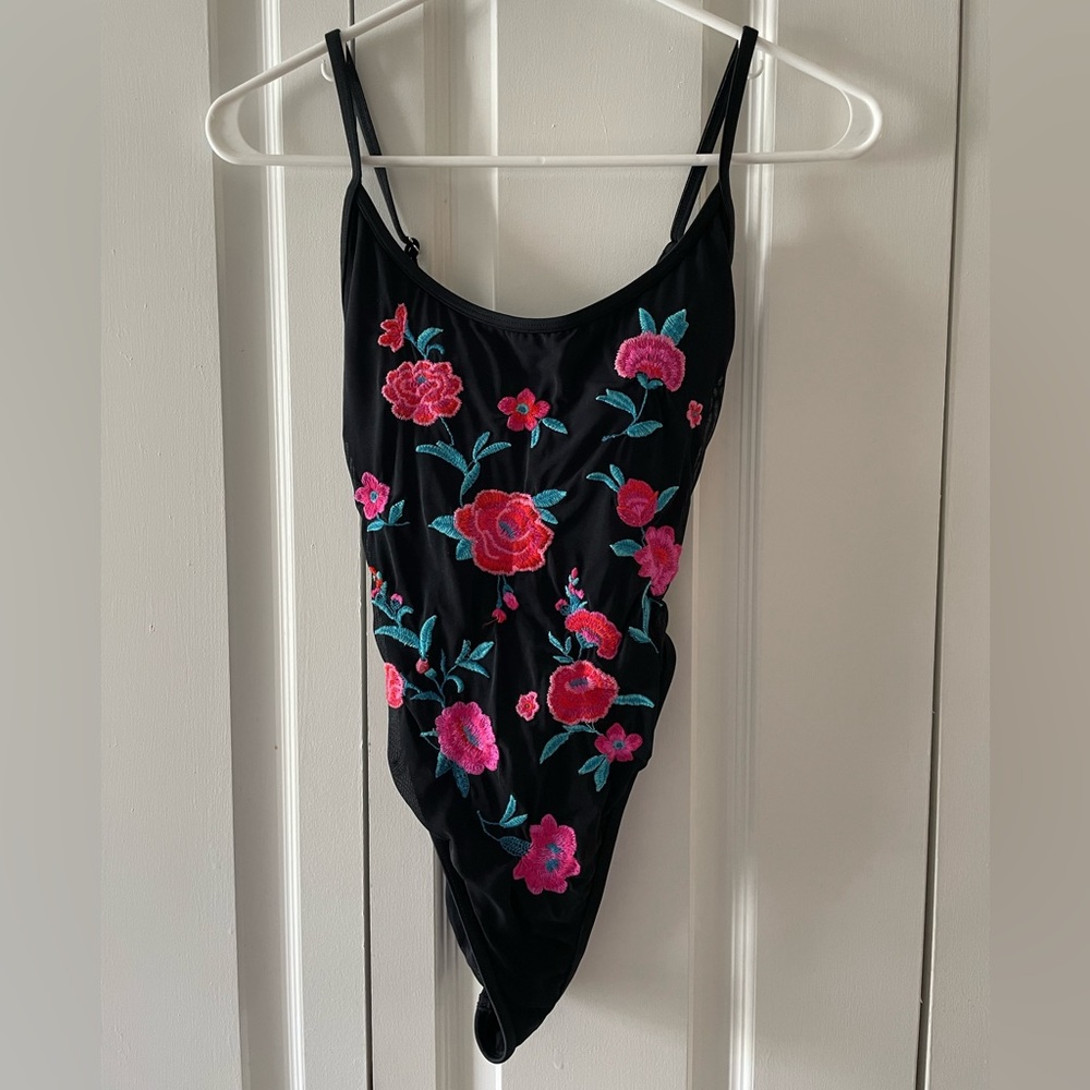 Forever 21 floral bathing suit size small